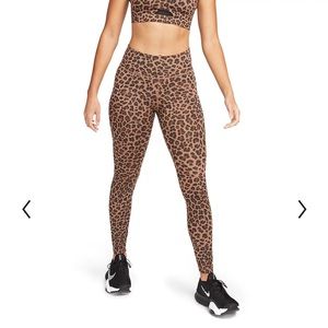Nike cheetah print workout leggings